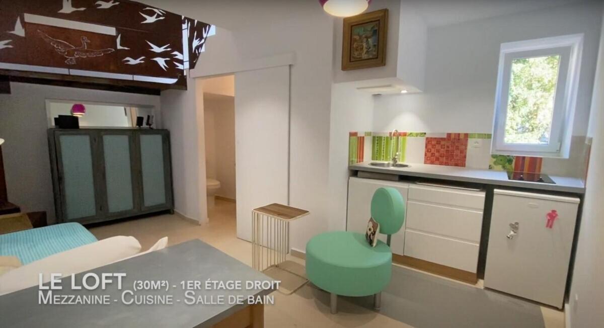 48 Urban Suites Dun-le-Palestel Chambre photo